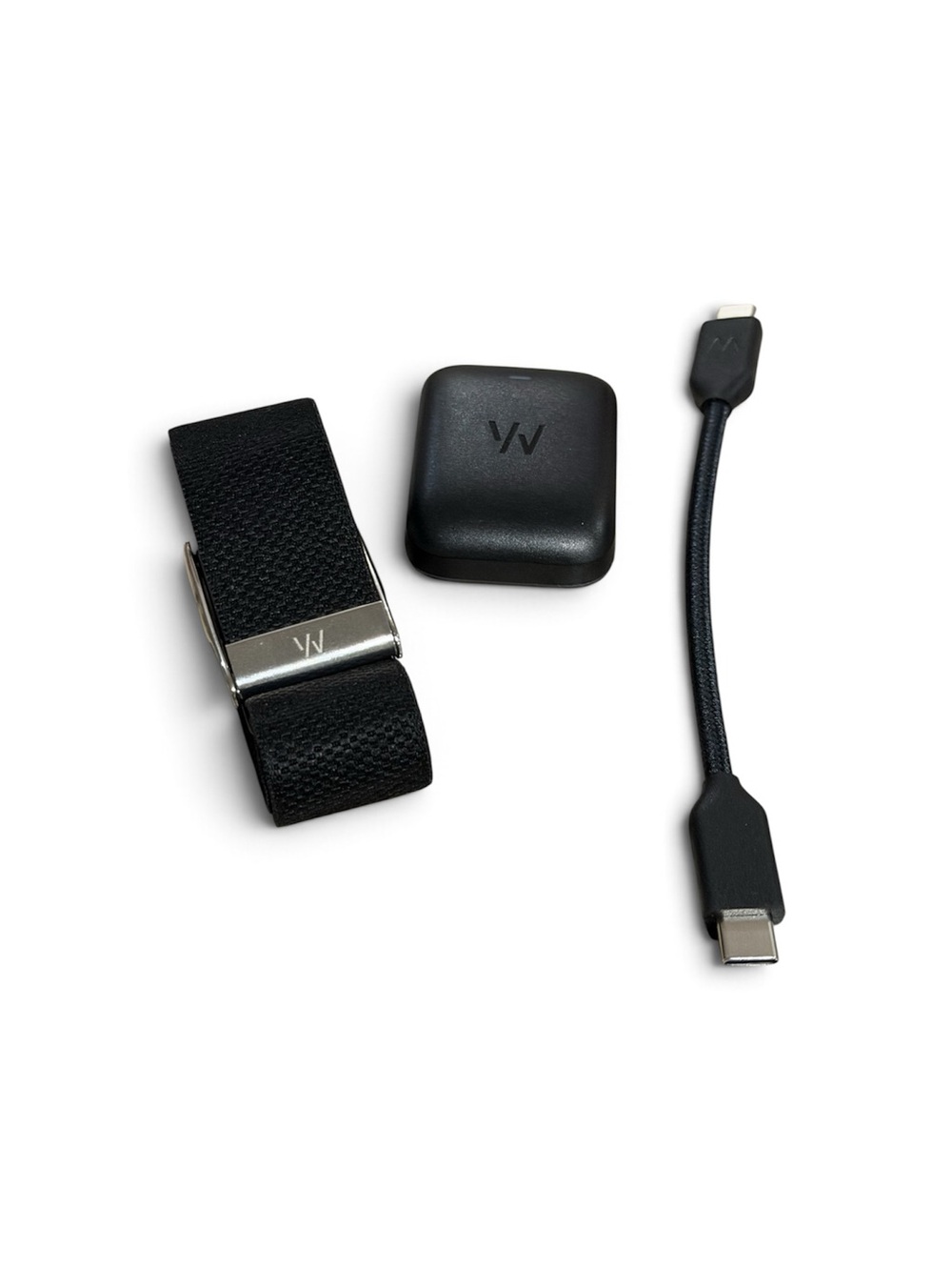 WHOOP MG Tracker + Wireless PowerPack Charger & Band
